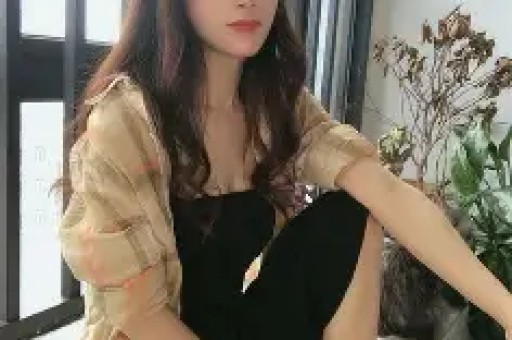 网红草帽姐刚出院就做公益！回老家给村民送月饼反被网友怼作秀