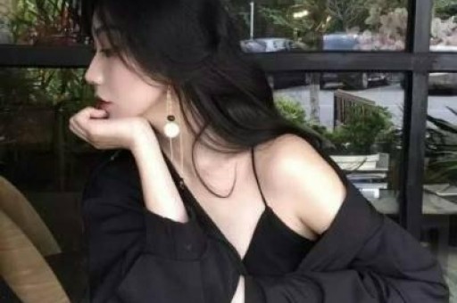 萧亚轩安徽春晚耍大牌与节目组冲突 网友称mm太小